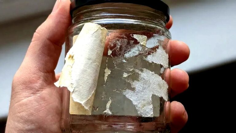 hotel-waag-makkum-dit-mengsel-helpt-u-om-gemakkelijk-etiketten-van-potten-te-verwijderen-met-slechts