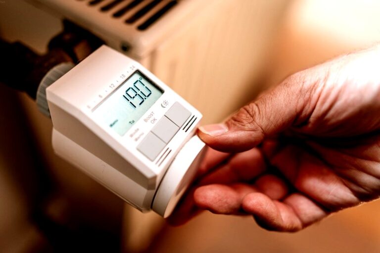 hotel-waag-makkum-verwarming-de-19-c-is-achterhaald-experts-waarschuwen-en-onthullen-de-nieuwe-ideal